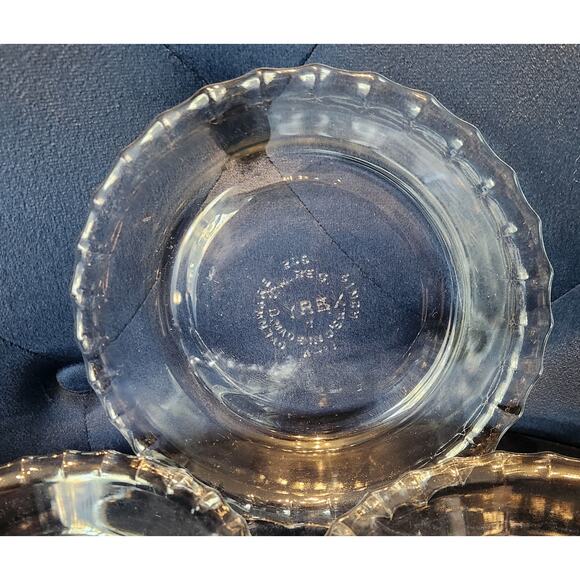 Vintage Pyrex Clear Glass Mini Pie Plates – Set of 4 – 6” Fluted Edge – USA made - Picture 2 of 6